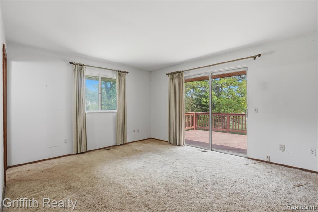 10646 Kenicott Trail, Brighton, MI 48114 — Photo 19