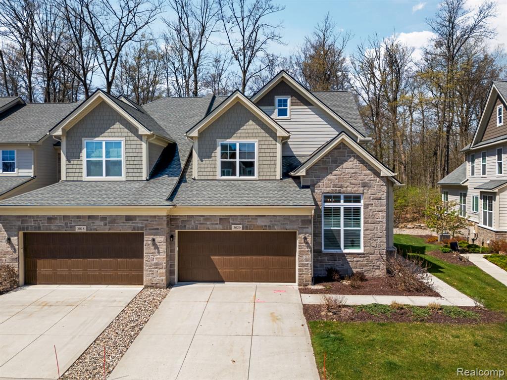 3020 N Spurway Drive, Ann Arbor, MI 48105