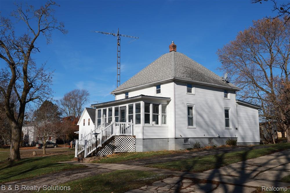 4131 Pleasant Street, North Branch, MI 48461 — Photo 2