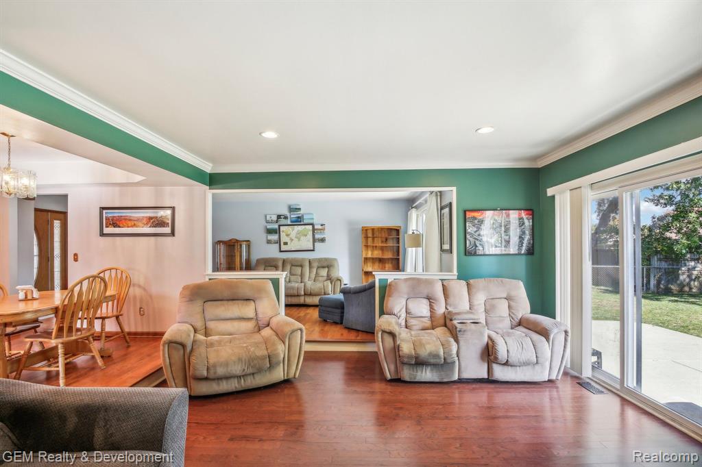 7480 CORBETT Drive, Canton, MI 48187 — Photo 10