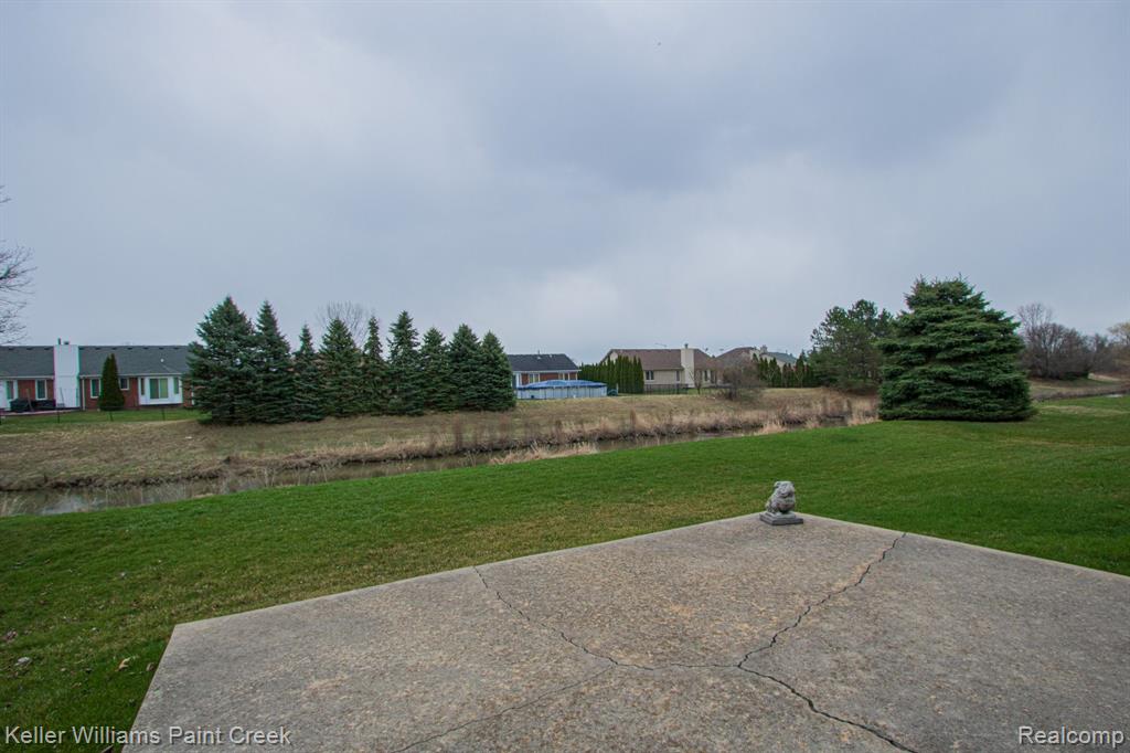 47466 S FORK Drive, Macomb, MI 48044 — Photo 32