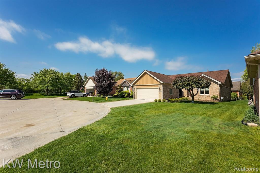 41667 WESTBURY Lane, Clinton Twp, MI 48038 — Photo 38