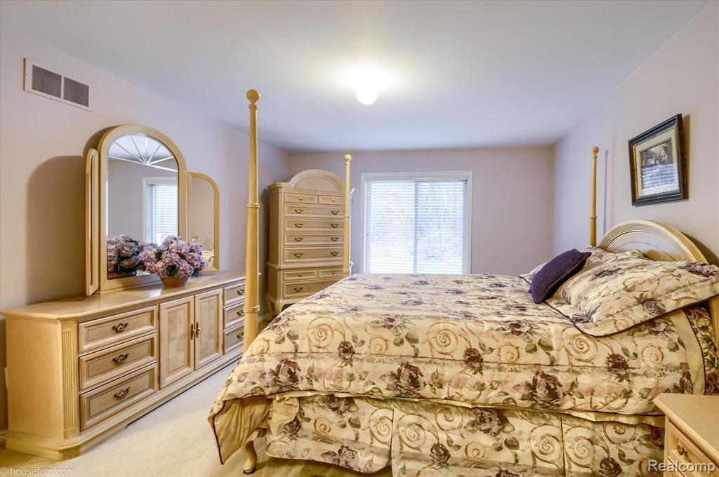 17430 N LUCILLE Circle, New Boston, MI 48164 — Photo 25