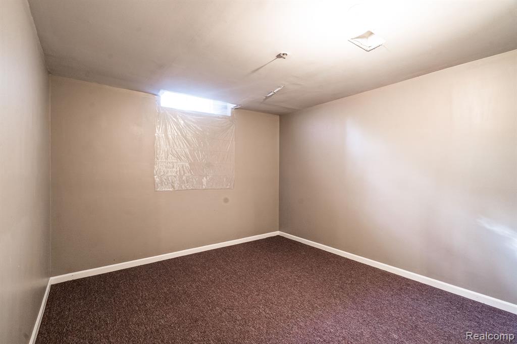 4205 CAMERON Circle, Walled Lake, MI 48390 — Photo 31