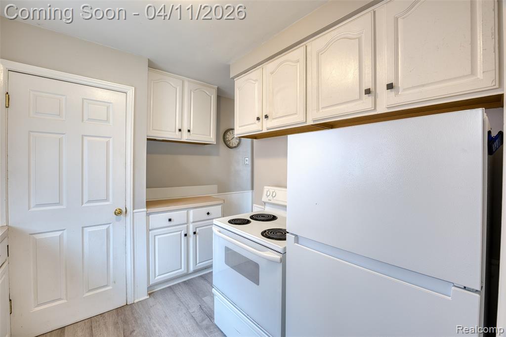 13499 Wesley Street, Southgate, MI 48195 — Photo 13