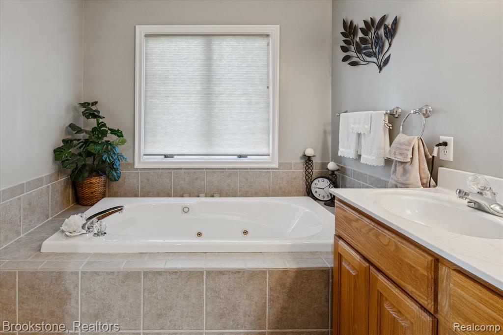 70865 Place Road, Richmond, MI 48062 — Photo 29