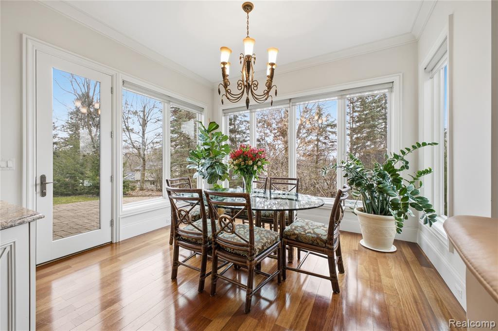 5230 Clarendon Crest Street, Bloomfield Hills, MI 48302 — Photo 21