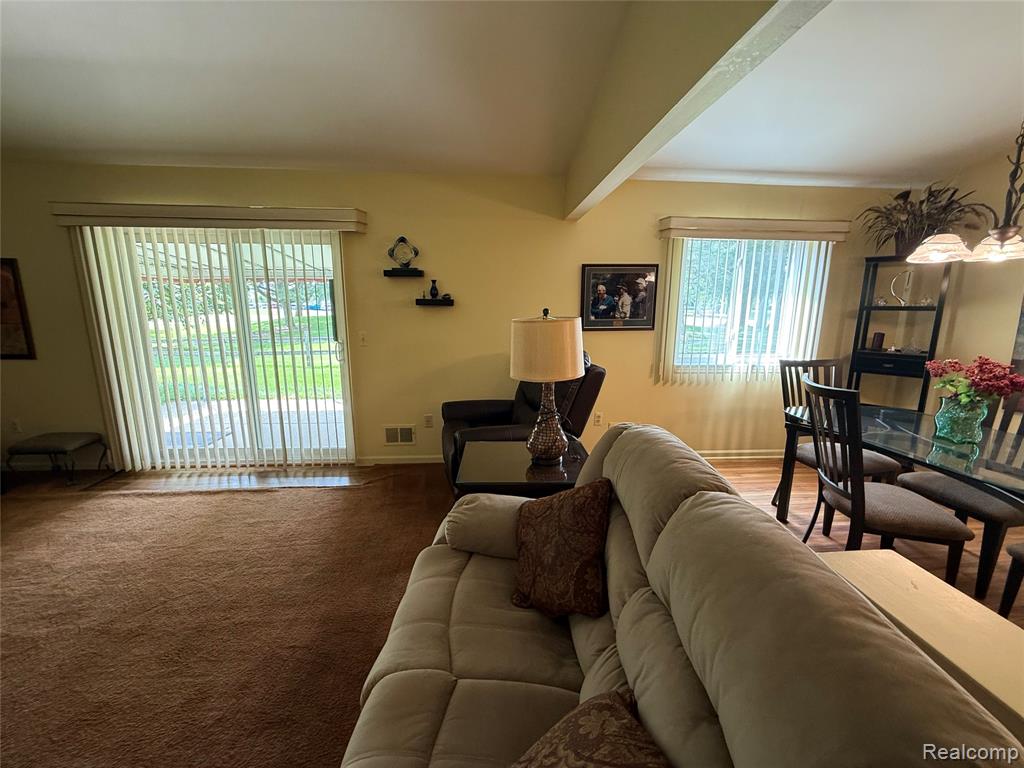 730 Country Club Dr Drive, 36, Saint Clair Shores, MI 48082 — Photo 12