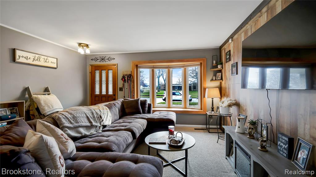 3992 Longmeadow Drive, Trenton, MI 48183 — Photo 4