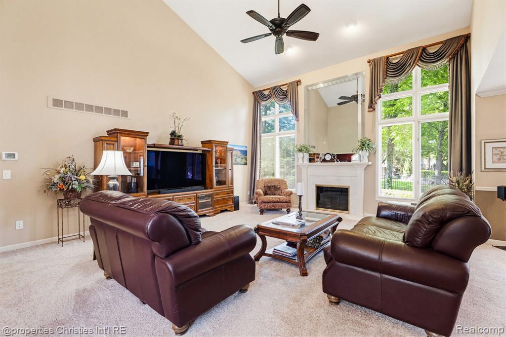 14281 Bournemuth Drive, Utica, MI 48315 — Photo 13