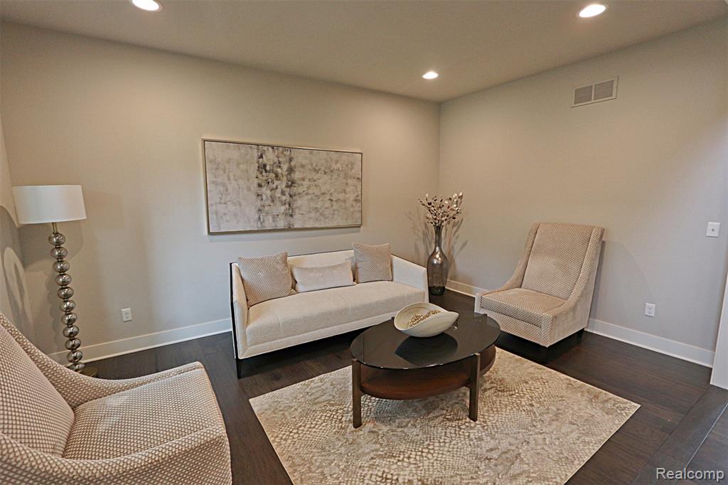 4966 Park Manor Drive, Troy, MI 48098 — Photo 18