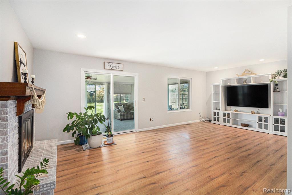 6160 KING ARTHUR Drive, Swartz Creek, MI 48473 — Photo 5