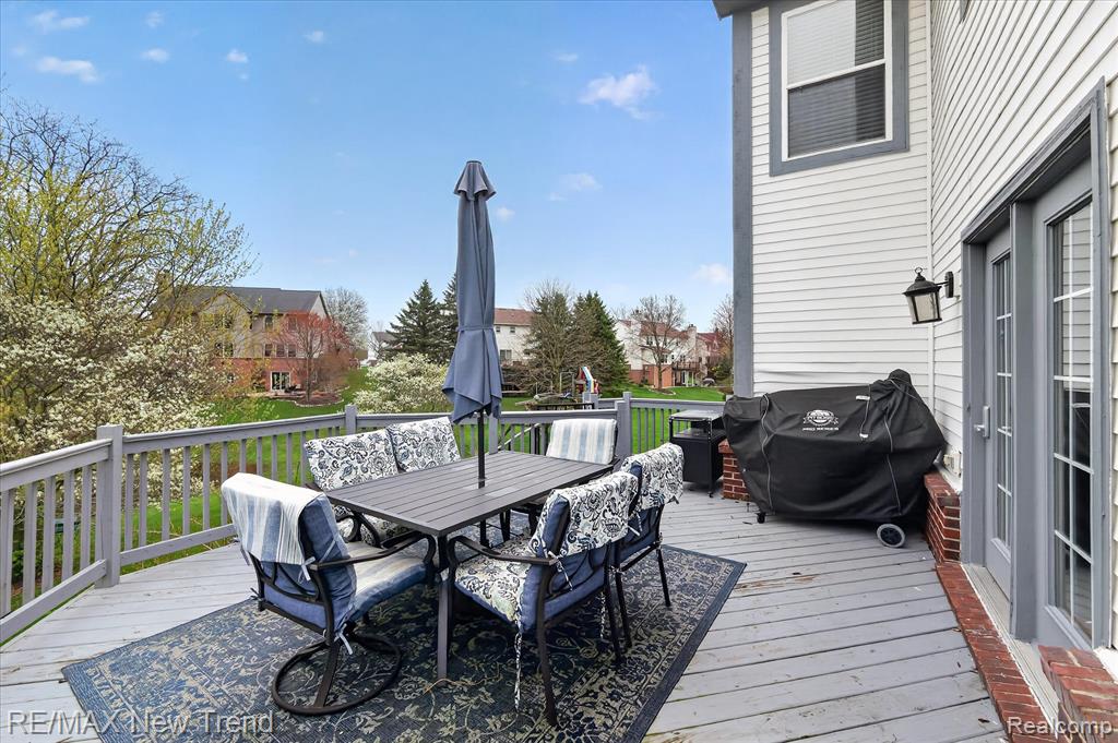 2032 Dover Drive, Wixom, MI 48393 — Photo 54