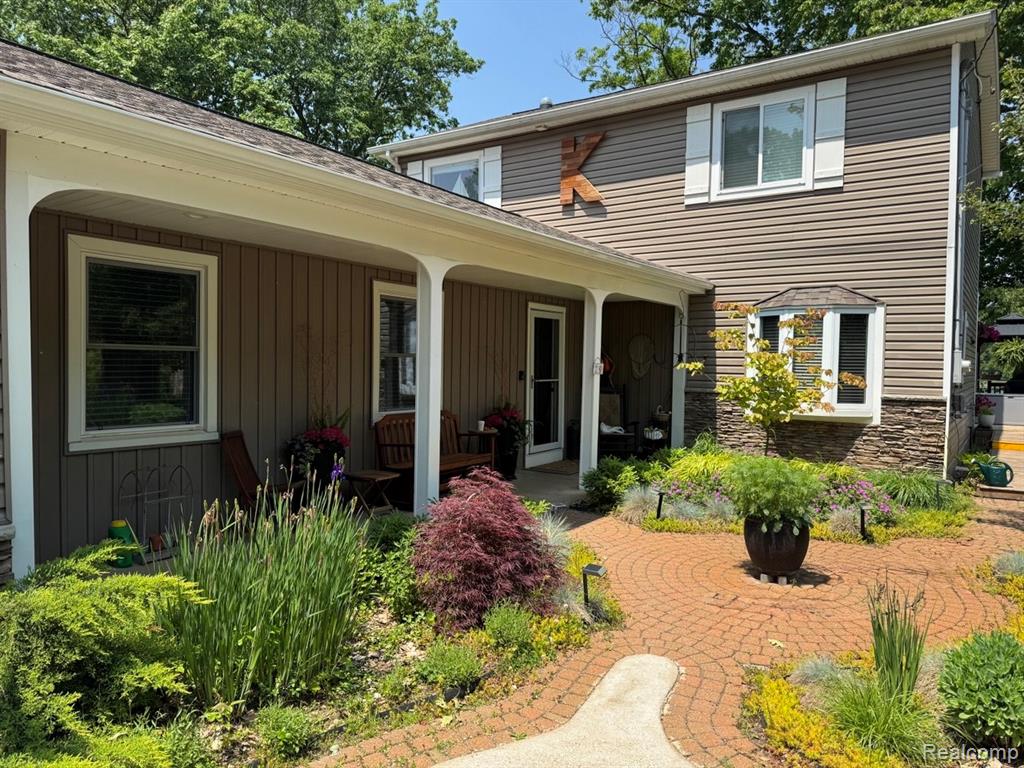 3386 Horrell Court, Fenton, MI 48430 — Photo 4