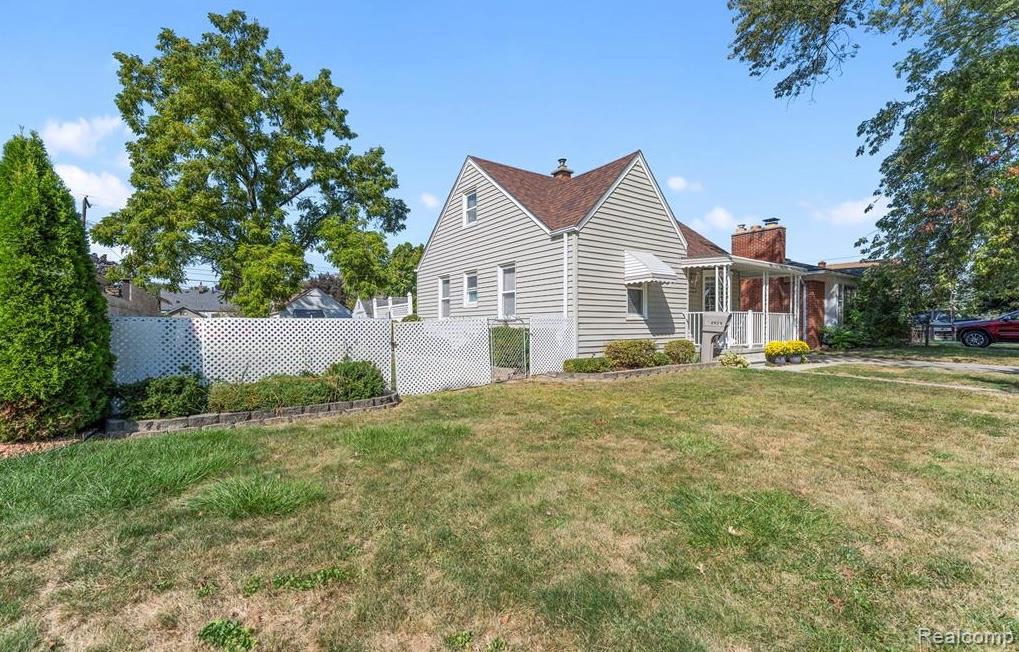 4924 Huron Street, Dearborn Heights, MI 48125 — Photo 3