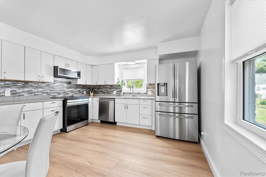 9684 Fox Avenue, Allen Park, MI 48101 — Photo 9