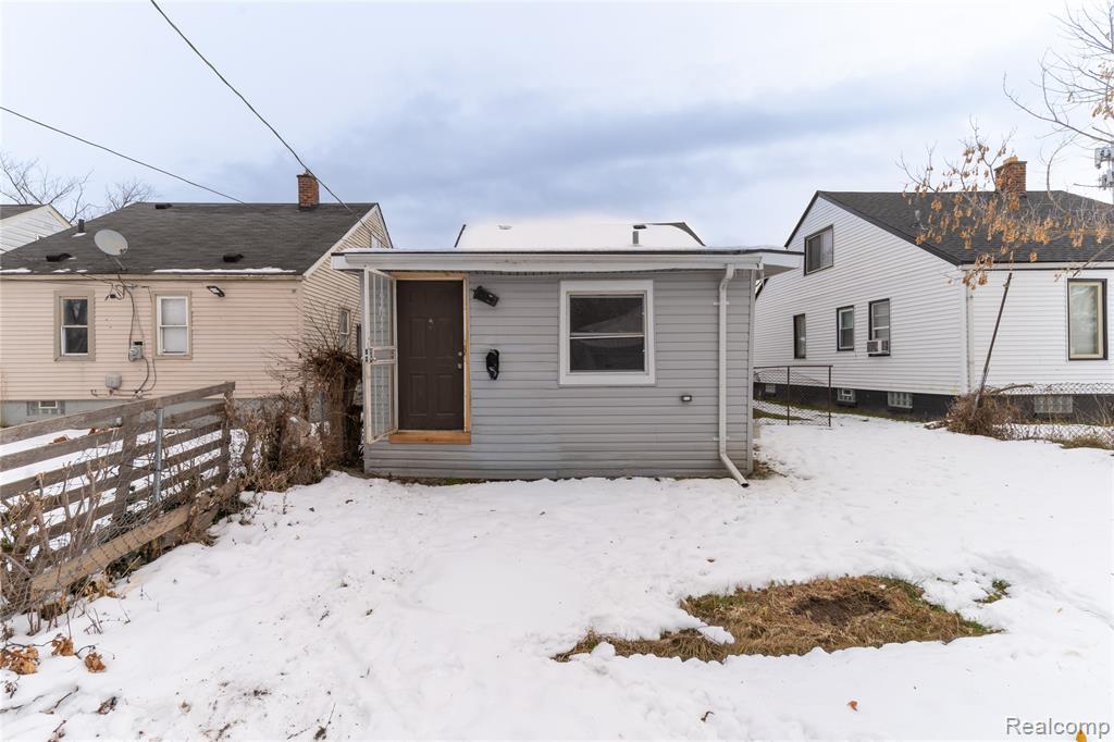 8863 Vaughan Street, Detroit, MI 48228 — Photo 11
