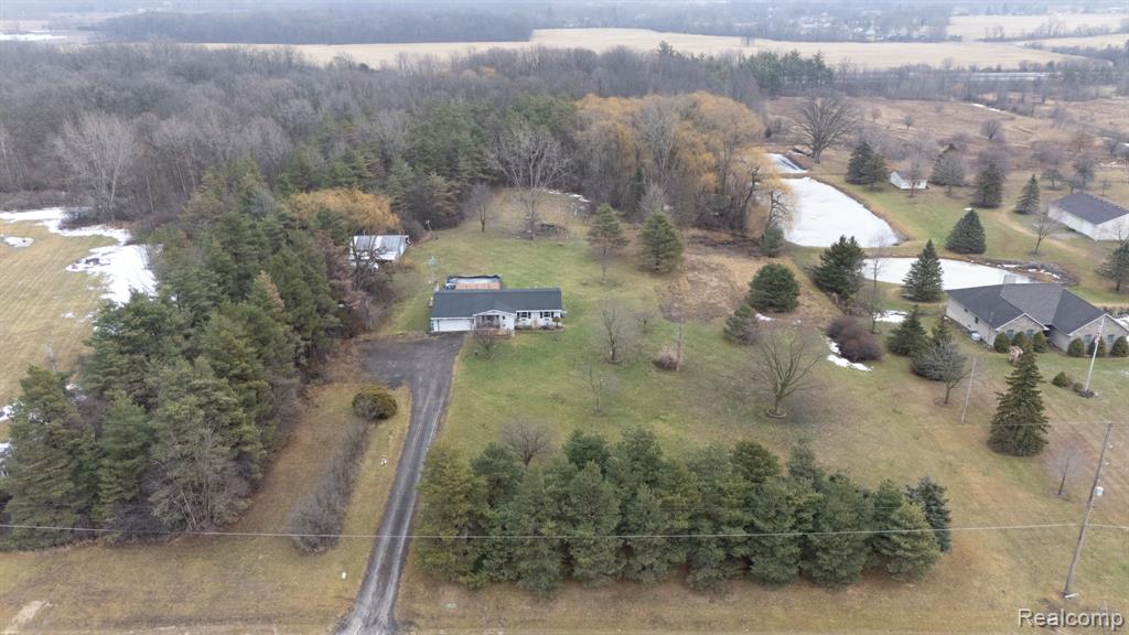 9411 Jennings Road, Grand Blanc, MI 48439 — Photo 36