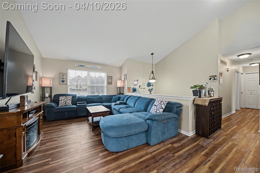 3005 Talon Circle, Lake Orion, MI — Photo 3