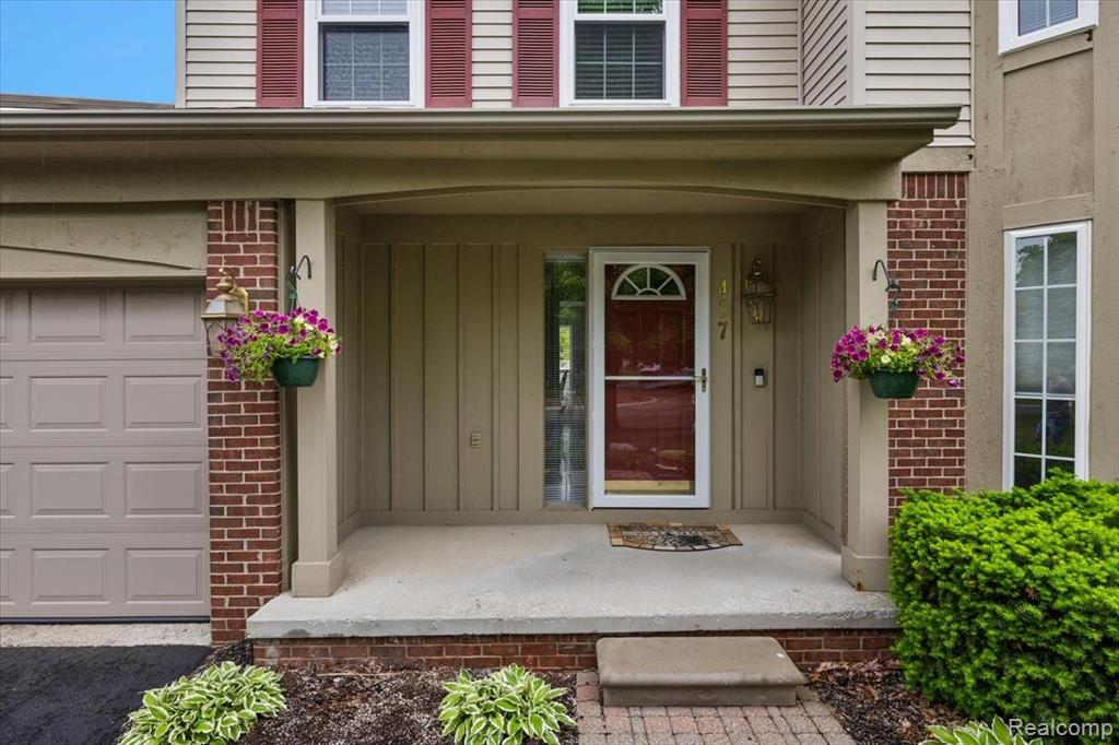 437 Cherry Hills Court, Oxford, MI 48371 — Photo 4