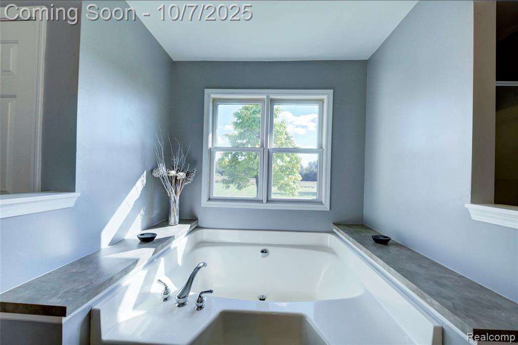 8660 Spicer Road, Brighton, MI 48116 — Photo 21