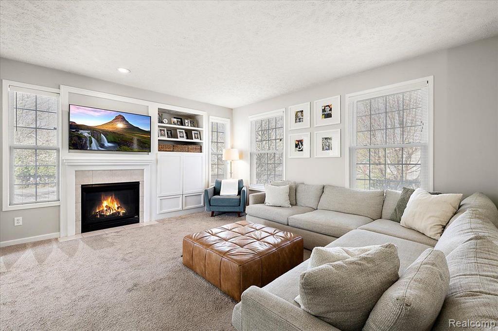 561 Anhinga Drive, East Lansing, MI 48823 — Photo 4