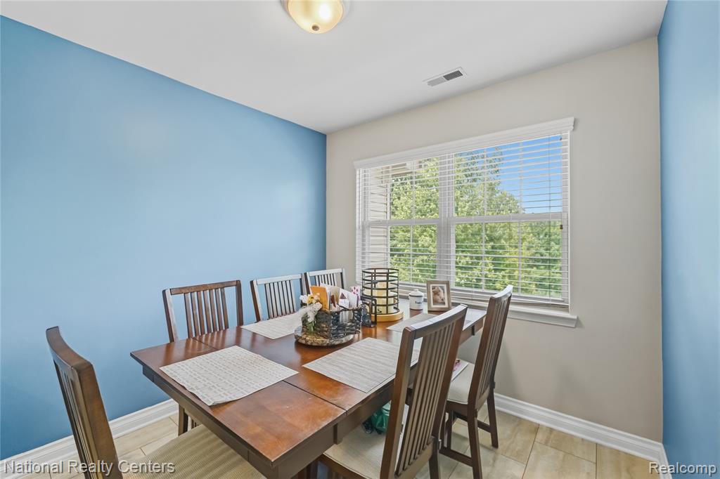 128 Sandy Lane, Walled Lake, MI 48390 — Photo 35