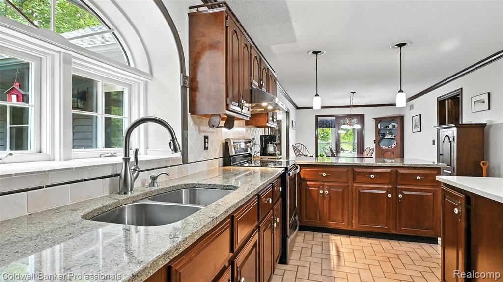 3482 Oak Park Drive, Saline, MI 48176 — Photo 17