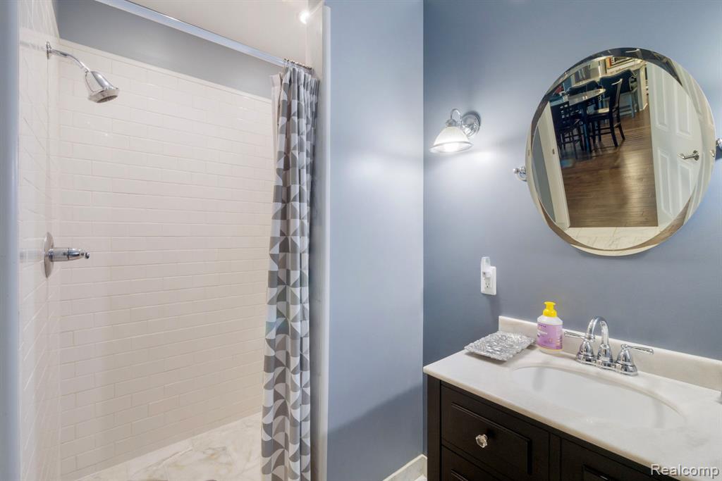 861 QUARRY, Rochester Hills, MI 48306 — Photo 48