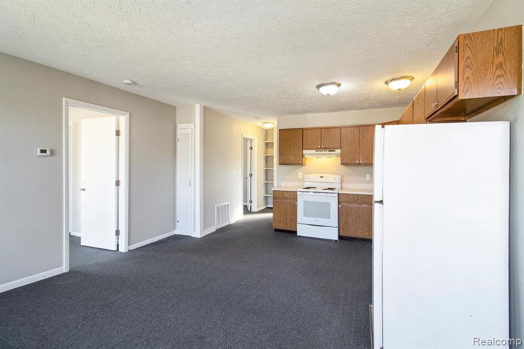 512 E Main Street, Pinckney, MI 48169 — Photo 20
