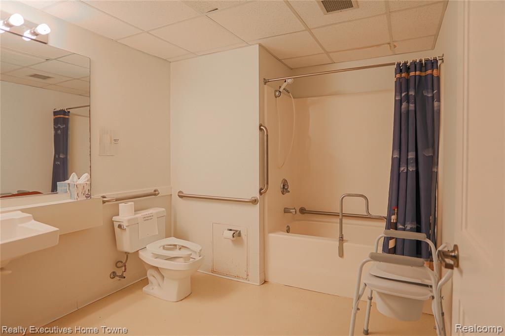 9334 River Road, Algonac, MI, 48001