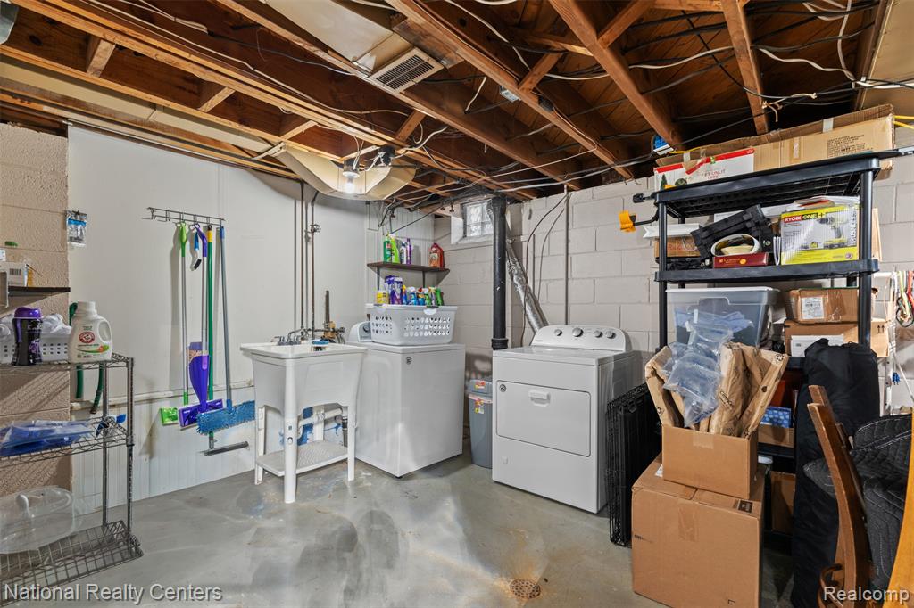 10834 Talbot Avenue, Huntington Woods, MI — Photo 26