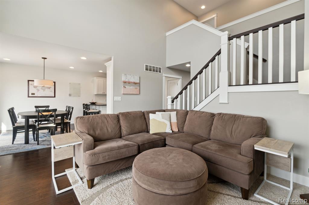 8585 ASHLAND, Freeland, MI 48623 — Photo 4