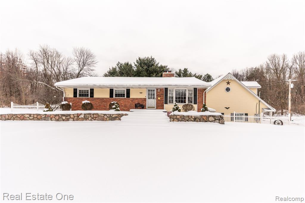 10120 Hyne Road, Brighton, MI 48114 — Photo 16
