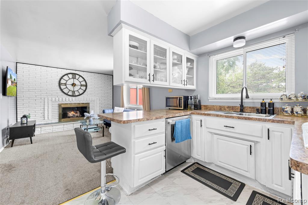 29410 Runey Drive, Warren, MI 48092 — Photo 18