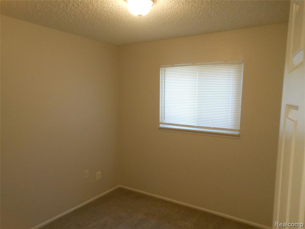 501 E BRECKENRIDGE Street, Ferndale, MI 48220 — Photo 13
