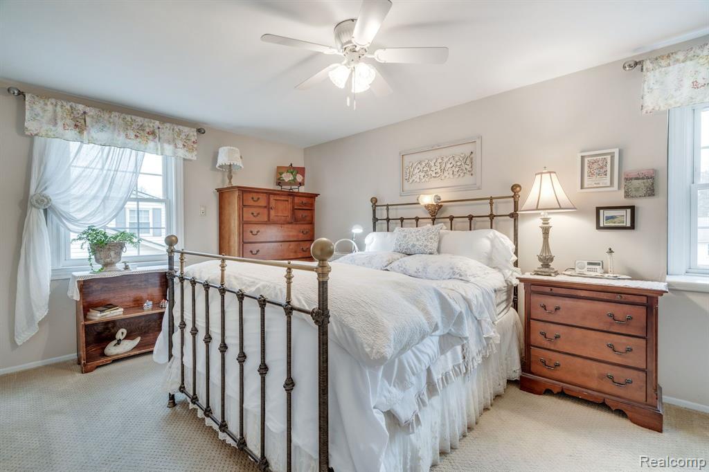 4855 CAROL Drive, Troy, MI 48085 — Photo 24