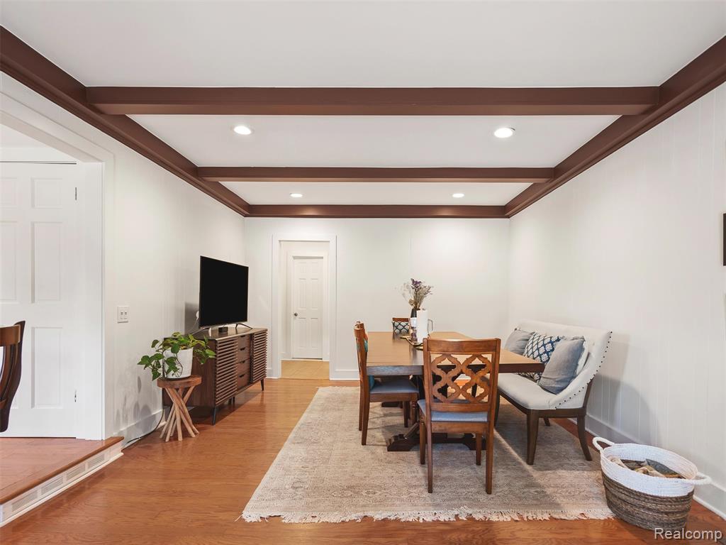 19938 S Waltham Road, Beverly Hills, MI 48025 — Photo 7