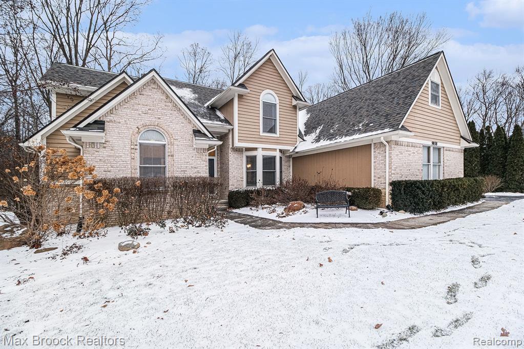 9858 Forest Ridge Drive, Clarkston, MI 48348 — Photo 53