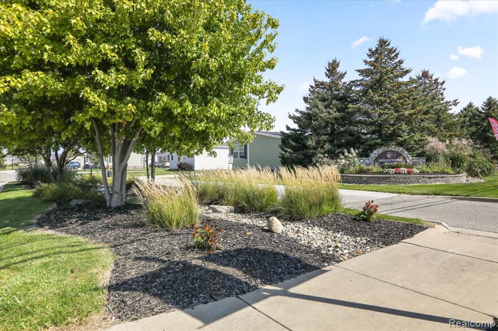 57572 Miller Court, Lenox, MI 48048 — Photo 25