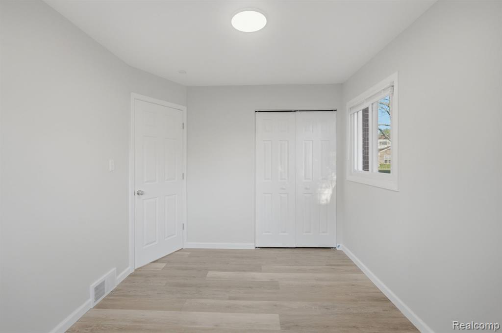 28231 Fountain Street, Roseville, MI 48066 — Photo 5