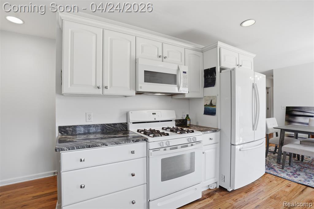 5074 Perryville Road, Holly, MI 48442 — Photo 15