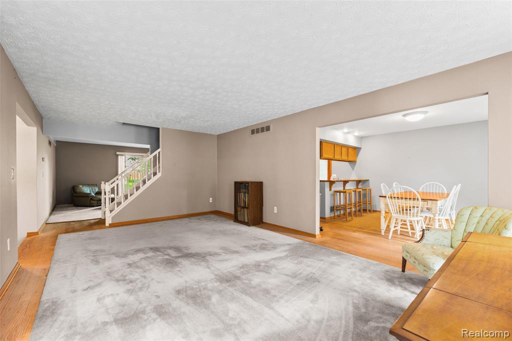 5138 Bayside Drive, Troy, MI 48098 — Photo 7