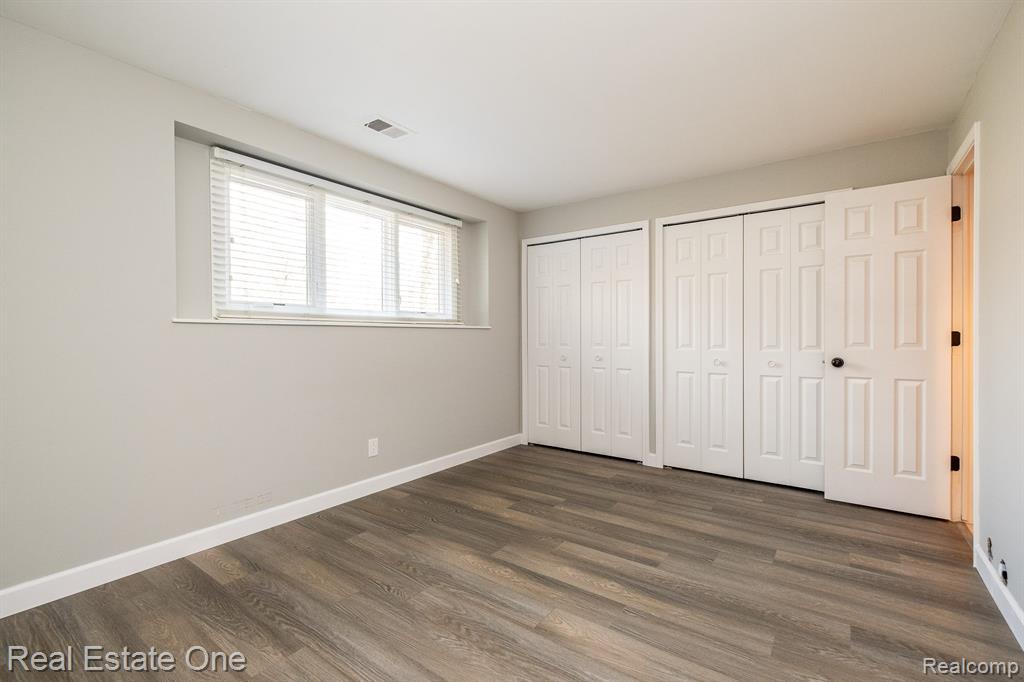 6534 RED CEDAR Lane, West Bloomfield, MI 48324 — Photo 29