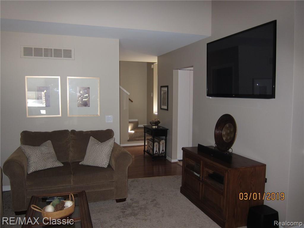 669 CAMDEN Court, Rochester Hills, MI 48307 — Photo 5