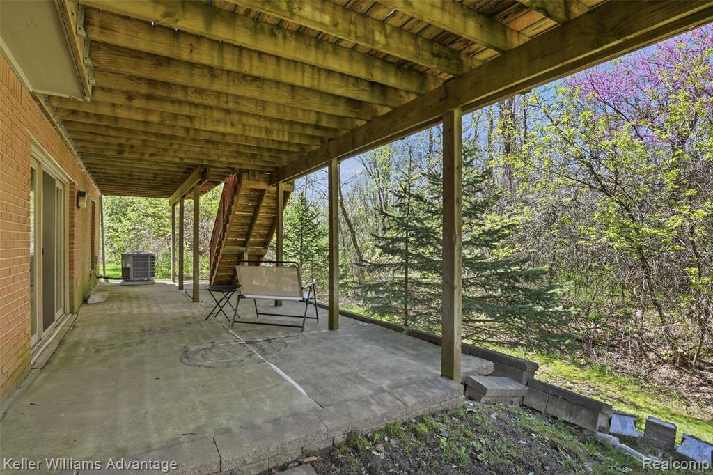 47796 Arbor Trail, Northville, MI 48168 — Photo 46