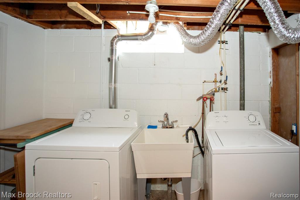 24460 Rosewood Street, Oak Park, MI 48237 — Photo 53