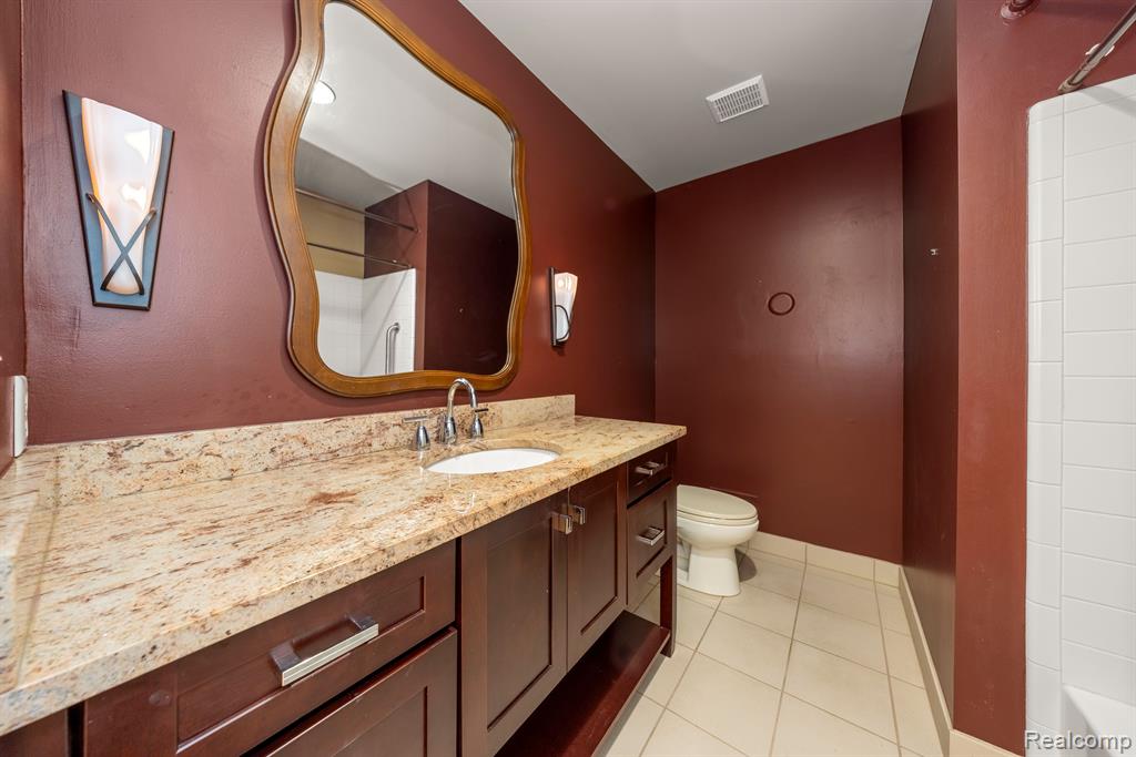165 WINDING Brook, Commerce Twp, MI 48390 — Photo 19