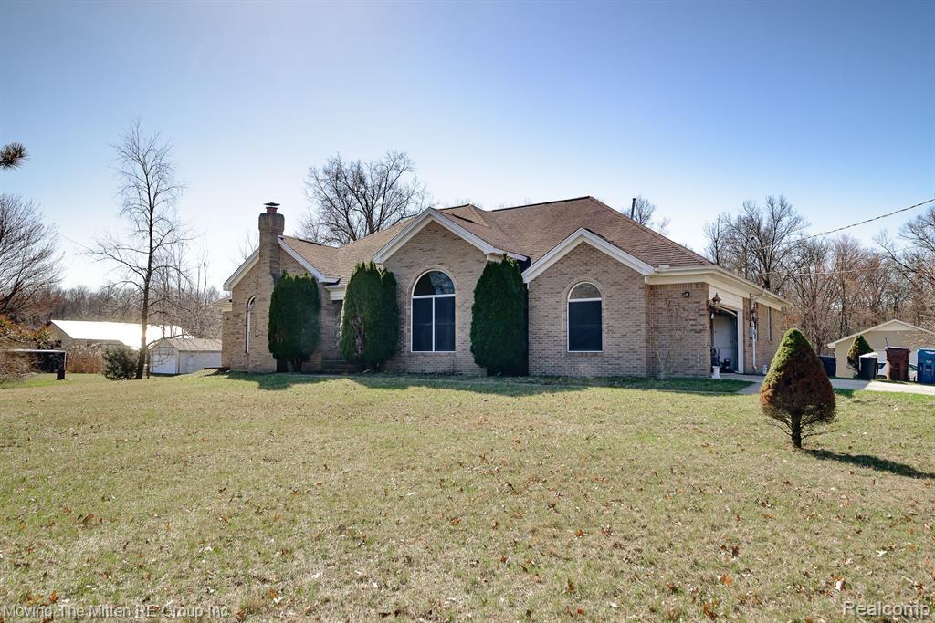 46901 EXECUTIVE Drive, Belleville, MI 48111 — Photo 38