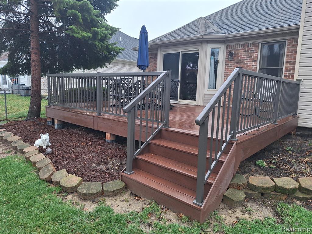 19167 Sandpiper Drive, Macomb, MI 48044 — Photo 33